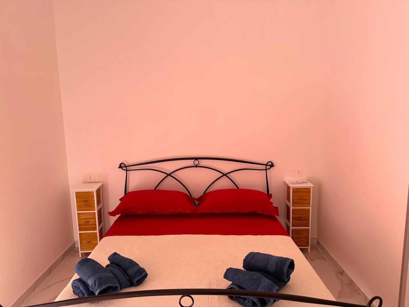 Vincent House * Napoli
